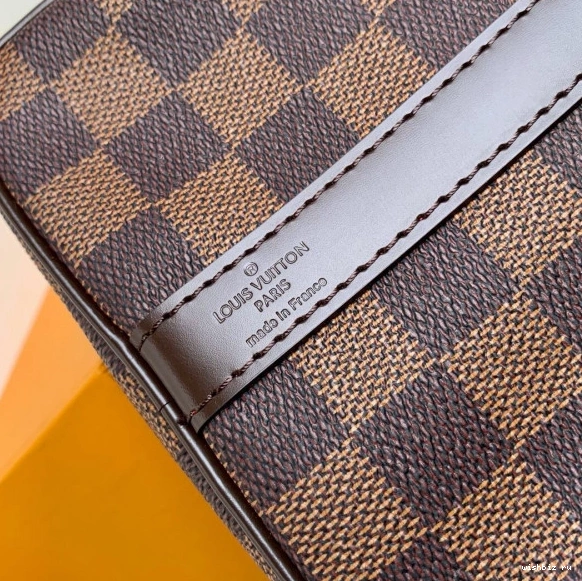 WIS 35 Louis Vuitton BANDOULIÈRE SPEEDY 1202